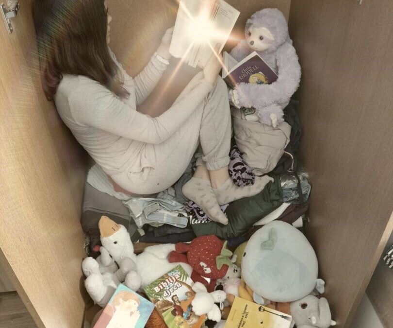 Ponekad su najljepše priče one koje pročitamo skriveni od svijeta, u svom malom kutku mašte.